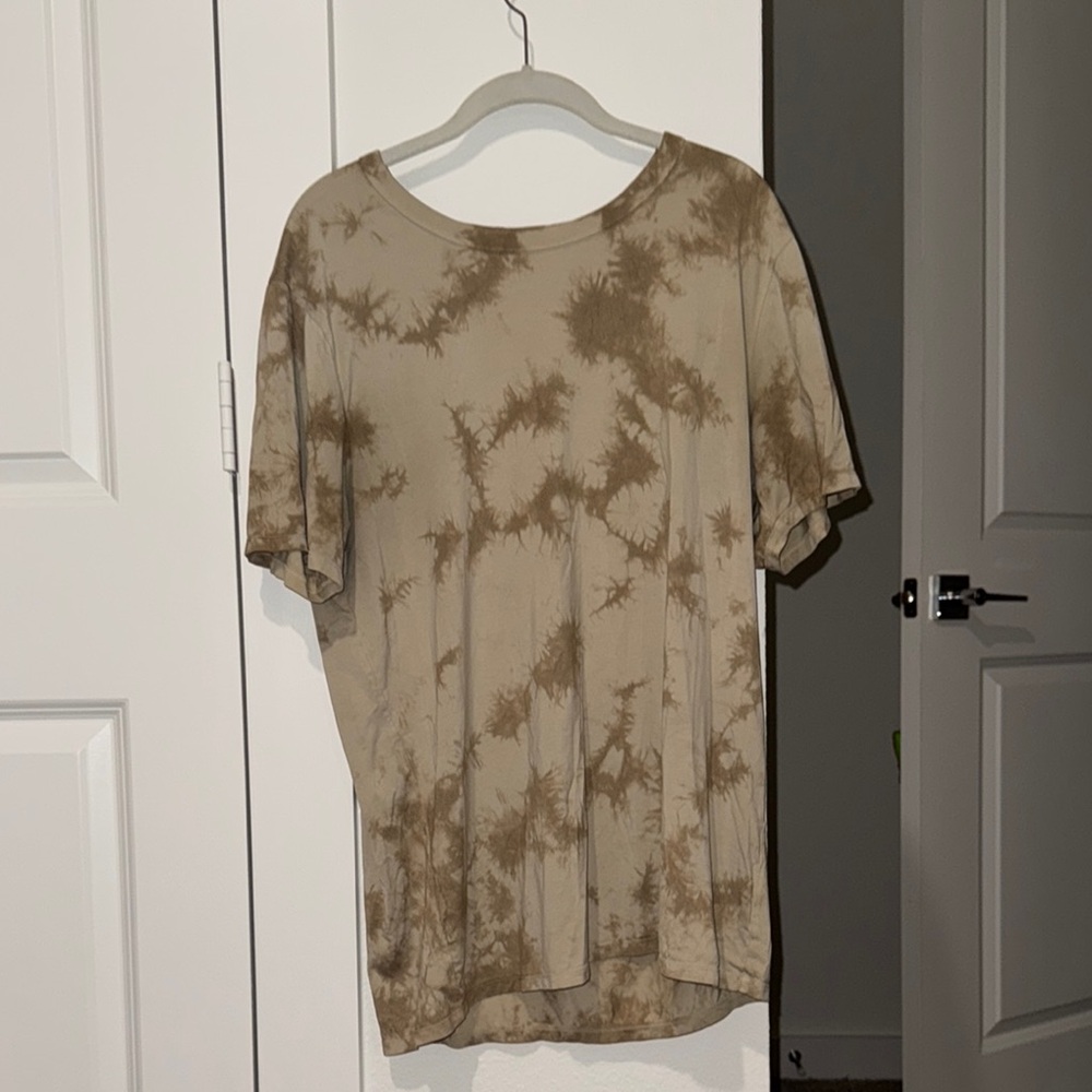 Tie-Dye Tan Men’s Lululemon T-Shirt
